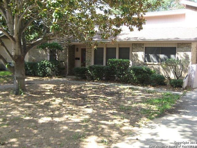1st image of 418 Chaparral Dr