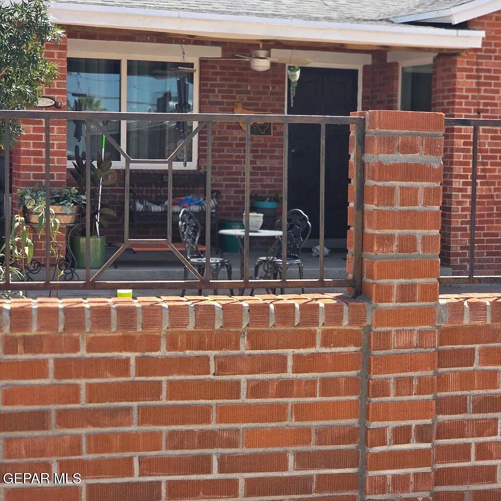 1 bed, 600 sqft, $1,100 — Photo 2