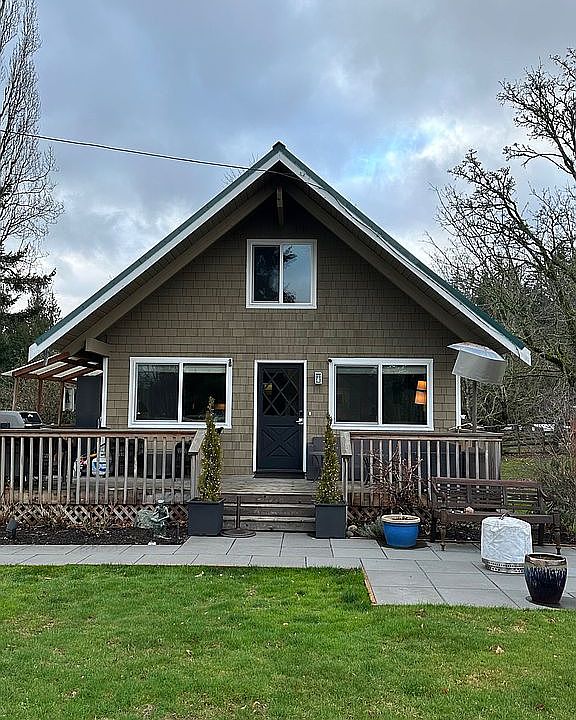1st image of 2829 204th Ave SE