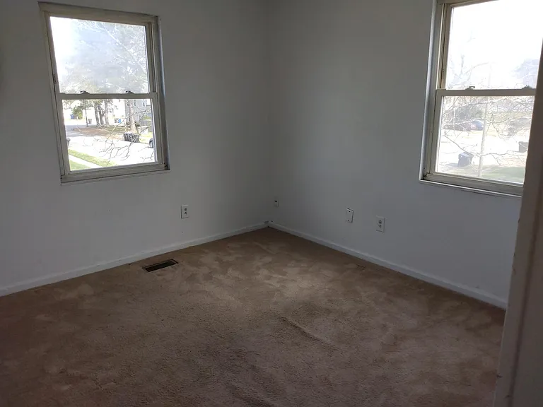 5957 Edgelake Dr — Photo 8