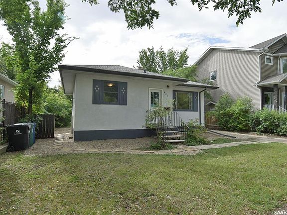 3rd image of 109 108th STREET W