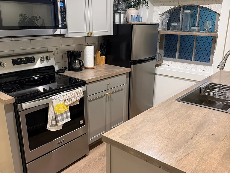 1305 Fairview Rd NE #1 — Photo 10