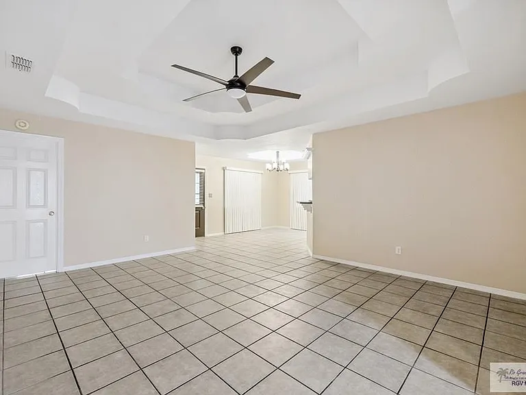 5819 Linares St — Photo 5