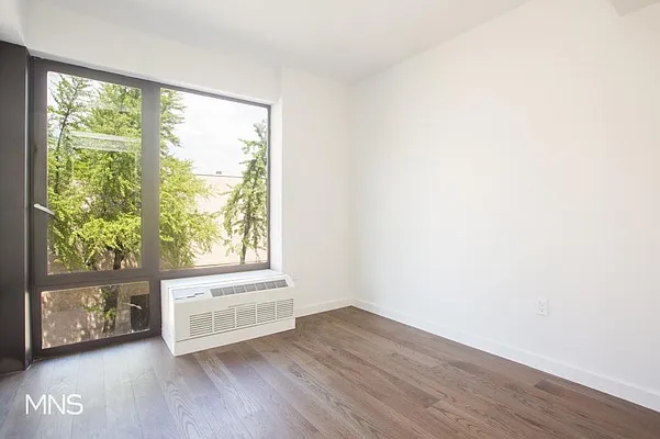 Rented by MNS Marketing | media 27