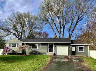 13 Blue Hills Dr, Saugerties, NY 12477