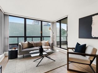 933 Hornby St #503, Vancouver, BC