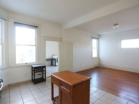 5th image of 3978 26th St