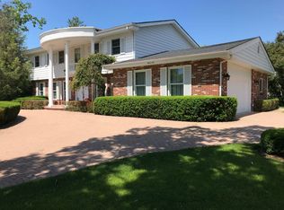 1110 Lampton Ln, Deerfield, IL 60015