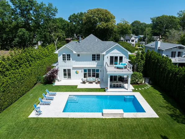 25 Bay View Rd N, Southampton, NY 11968