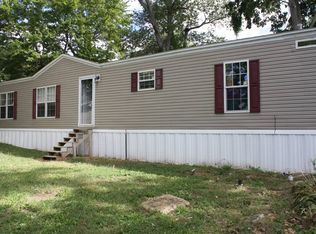 128 E Oak St, Albion, IL 62806