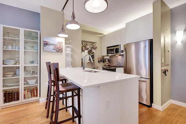 Sold by Compass | media 18