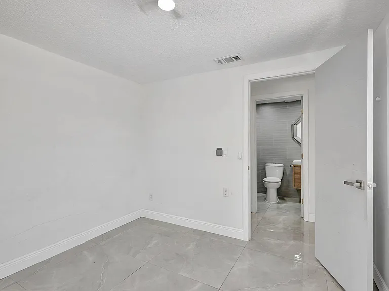 217 Marina Dr — Photo 12