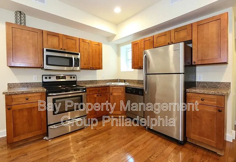 1708 W Diamond St #C — Photo 3