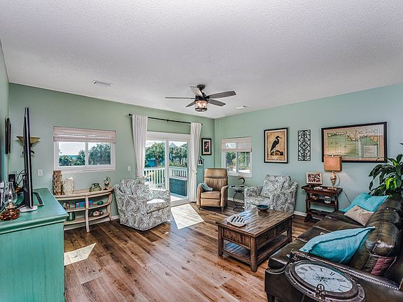 3rd image of 209 Gulf Pines Dr
