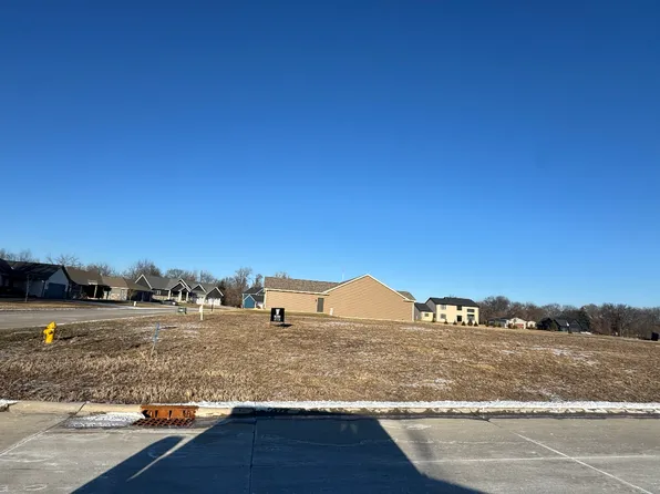 347 Mason Dr #3-lot 60, Bettendorf, IA 52722