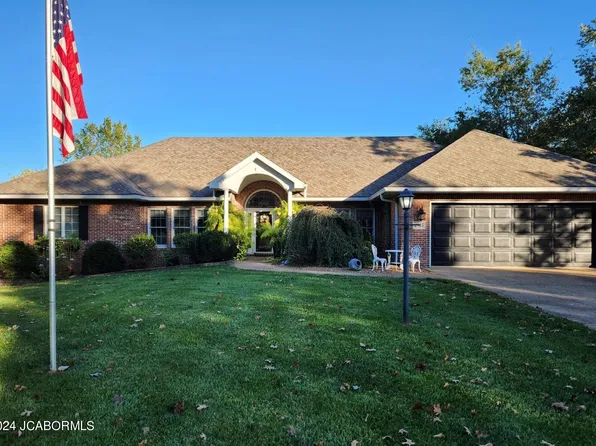 2915 Foxdale Dr, Jefferson City, MO 65109