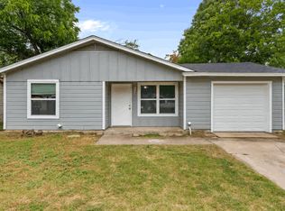 8417 Hanon Dr, White Settlement, TX 76108