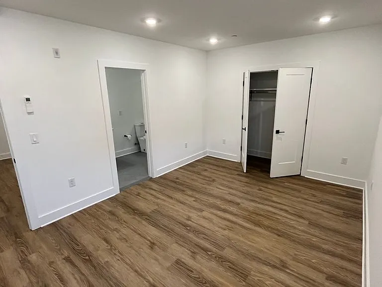 85 E Sharpnack St — Photo 36