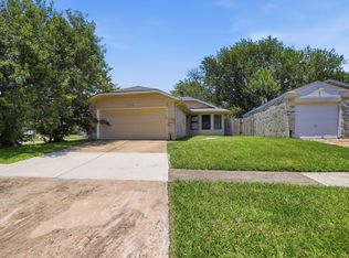 16226 Alden Ridge Dr, Houston, TX 77053