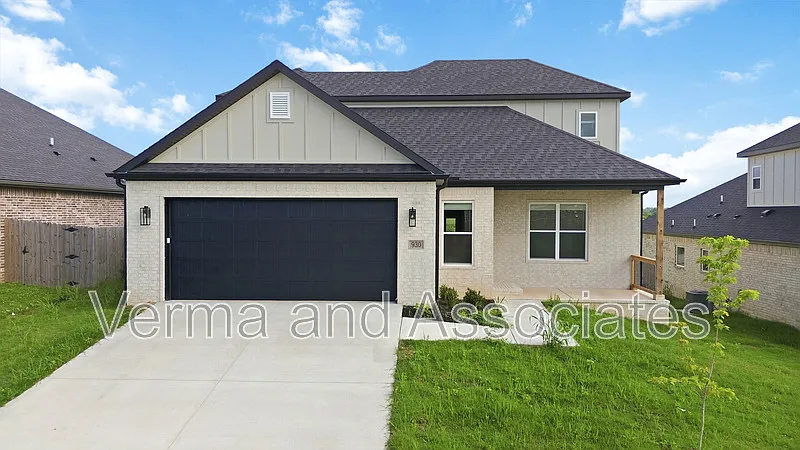 4 bed, 3.0 bath, 2254 sqft, $2,600 — Photo 2