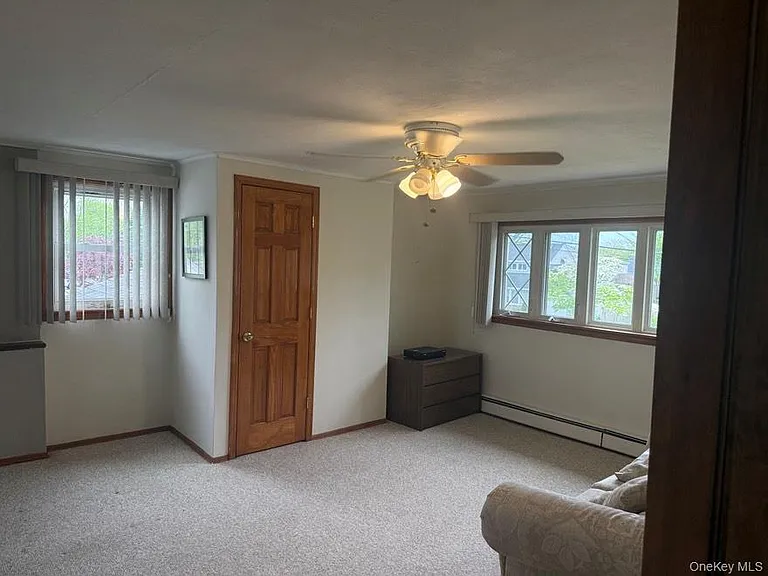 175 Wickfield Ln — Photo 3