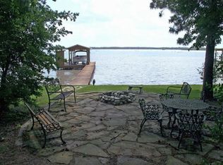 560 Deerwood Dr, Trinity, TX 75862