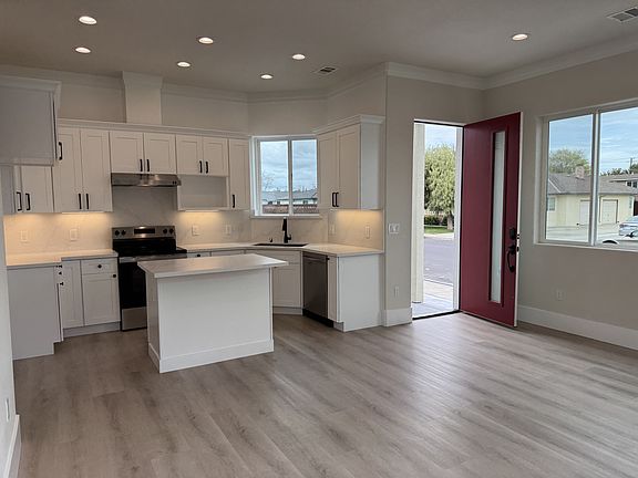 2nd image of 2354 Hart Ave