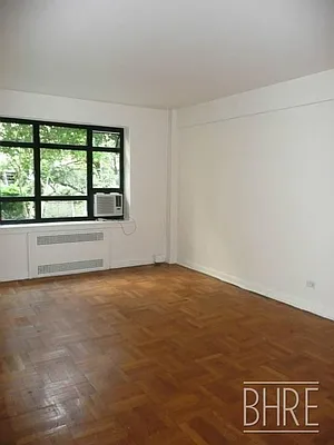 Rented by Brooklyn Heights Real Estate Inc | media 8