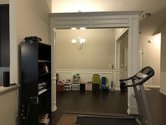 4th image of 2711 Samantha Ln