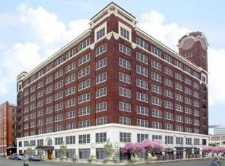 2 W 20th St #305, Kansas City, MO 64108