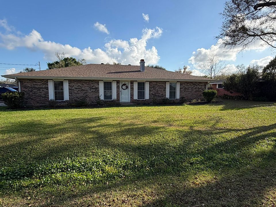 1st image of 716 Williams Dr