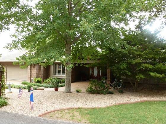 2nd image of 13 Kipling Cir
