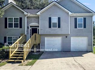 305 Renee Dawn Ct, Riverdale, GA 30296
