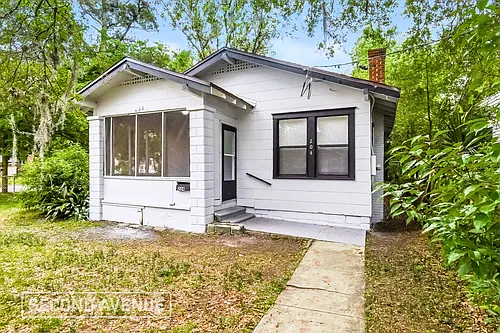 204 W 23rd St Photo 1