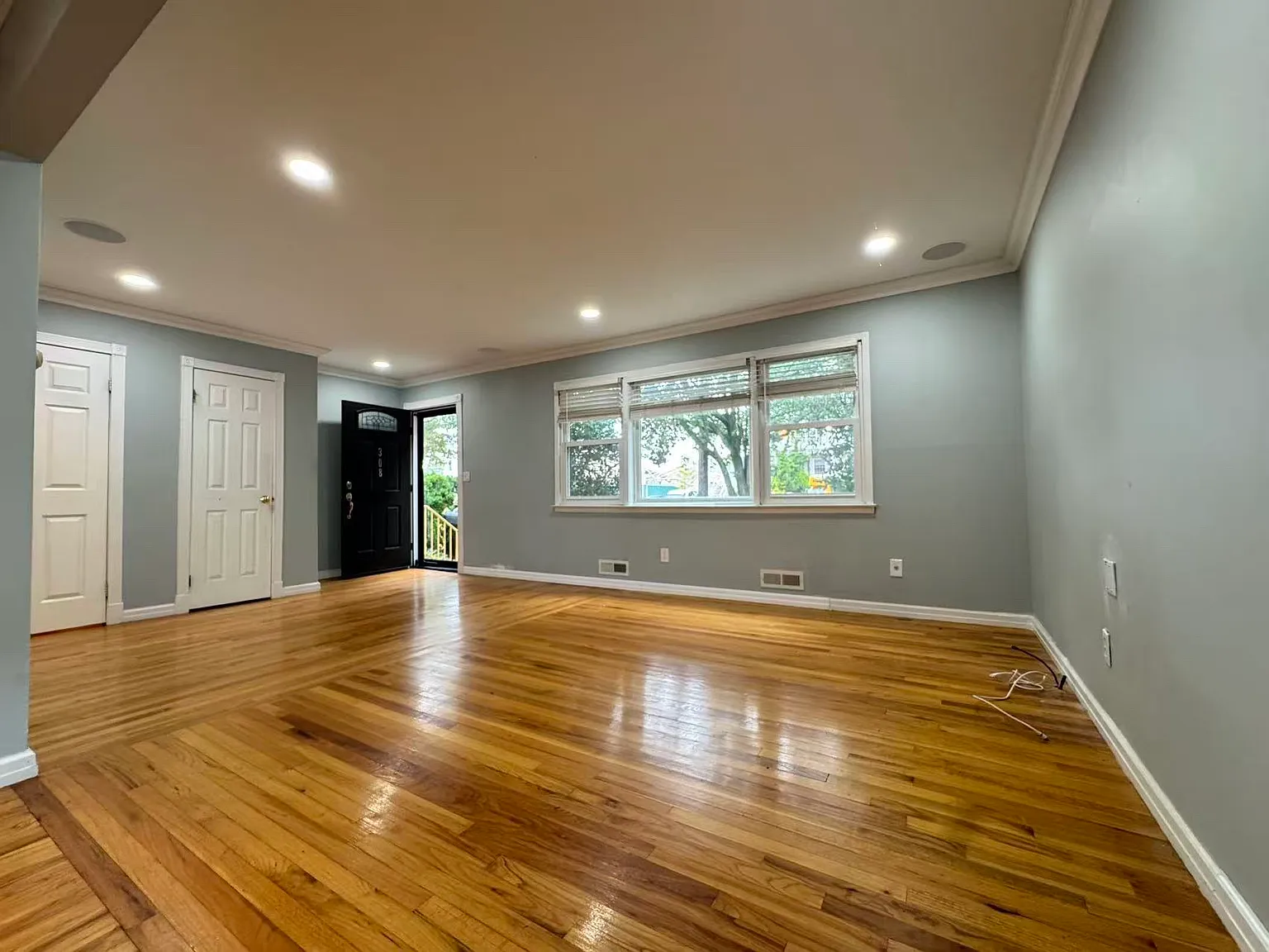 3 bed, $2,900 — Photo 4