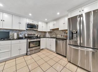 12 Fairhaven Dr, Springfield, MA 01151