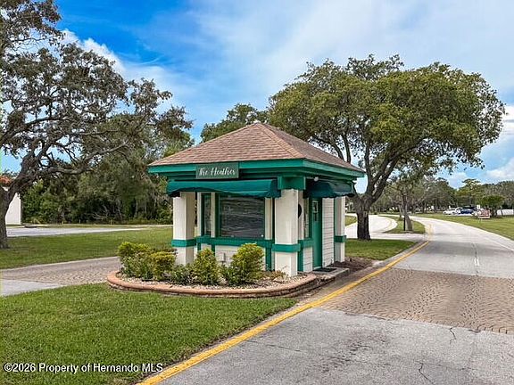 3rd image of 7686 Saint Andrews Blvd
