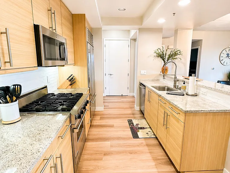 1655 N California Blvd #137 — Photo 8