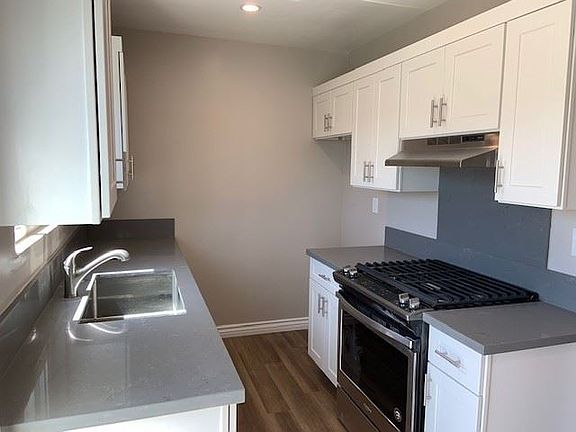 4th image of 6202 S Pacific Coast Hwy APT 22