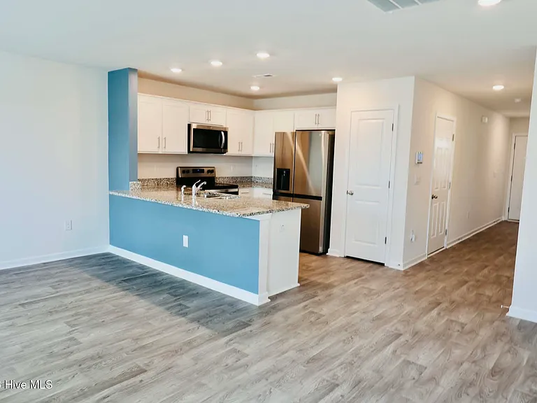 2109 Gracie Ln — Photo 23