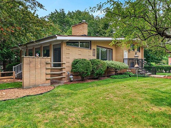 2nd image of 572 Bridgman Ave