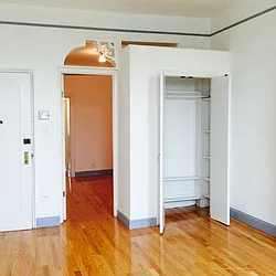 Rented by aptsandlofts.com