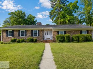 102 Dyerwood Pl, Danville, VA 24541