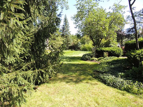 spacious landscaped grounds