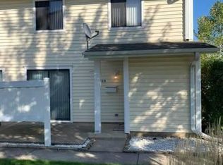 106 Windward Dr, Schaumburg, IL 60194