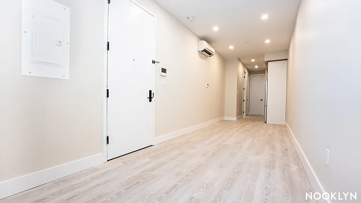 Rented by Nooklyn NYC LLC | media 4