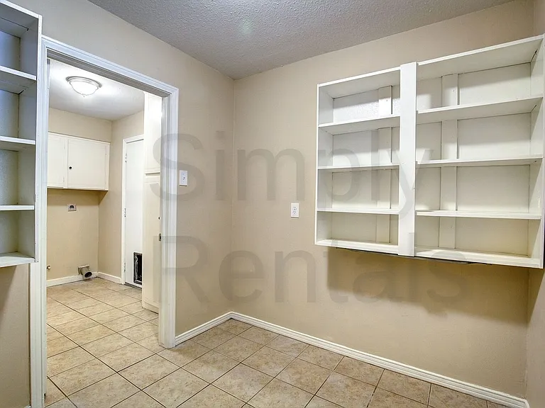 6426 Chapman Dr — Photo 26