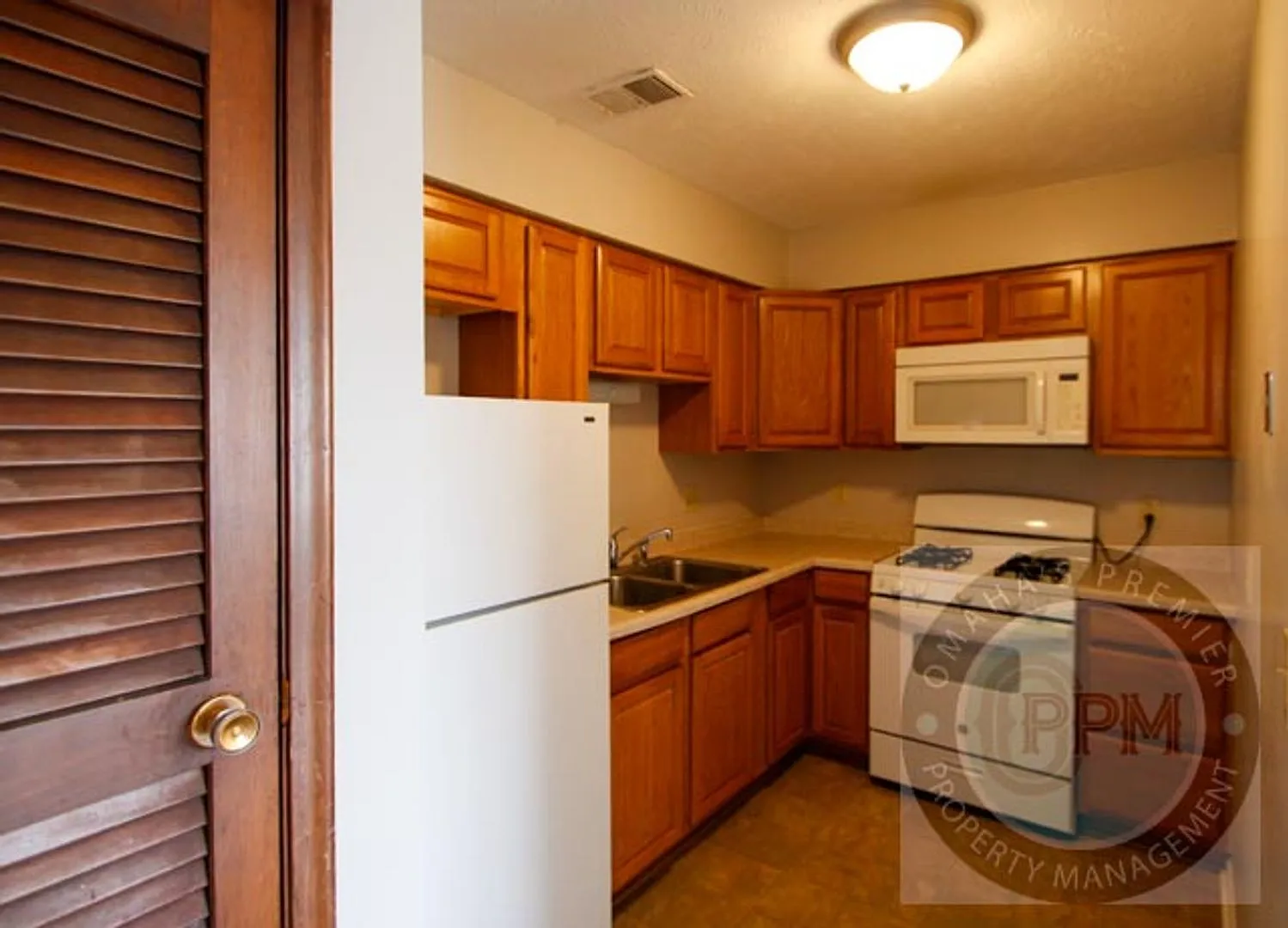 Alansco 1016 N 47 Ave — Photo 4