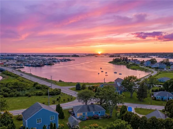 7 Conch Rd, Narragansett, RI 02882