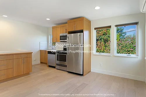 4127 N Michigan Avenue Photo 1